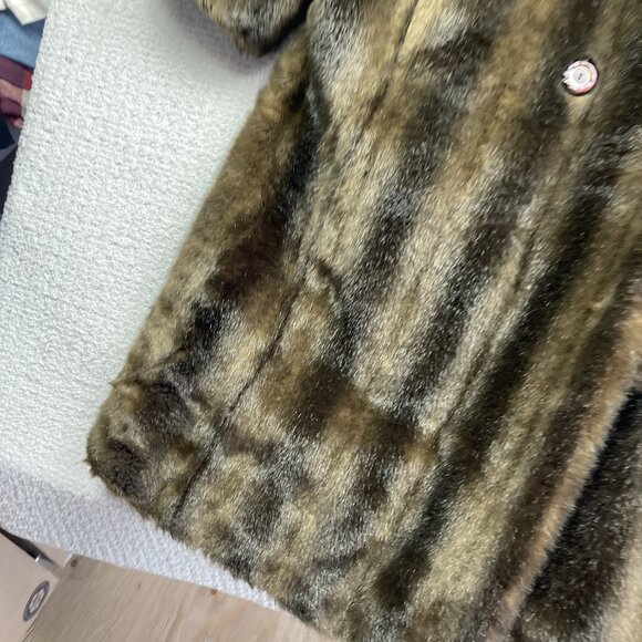 Sirbain Intl. Montreal Fur Heavy Parka Winter Coat Women's Canada Made Read - Picture 5 of 14